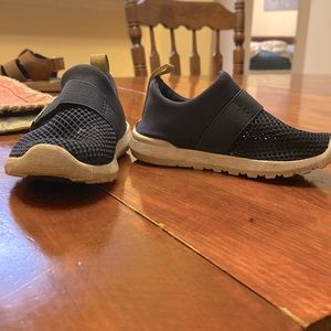 Toddler Cat & Jack Moccasins size 6